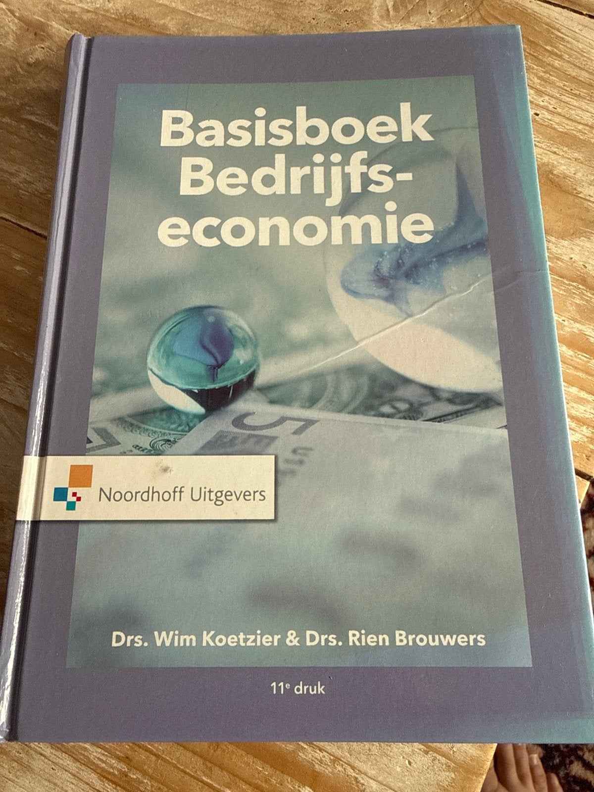 Basisboek Bedrijfseconomie - 11e druk, Ophalen of Verzenden, Gamma, Zo goed als nieuw, HBO