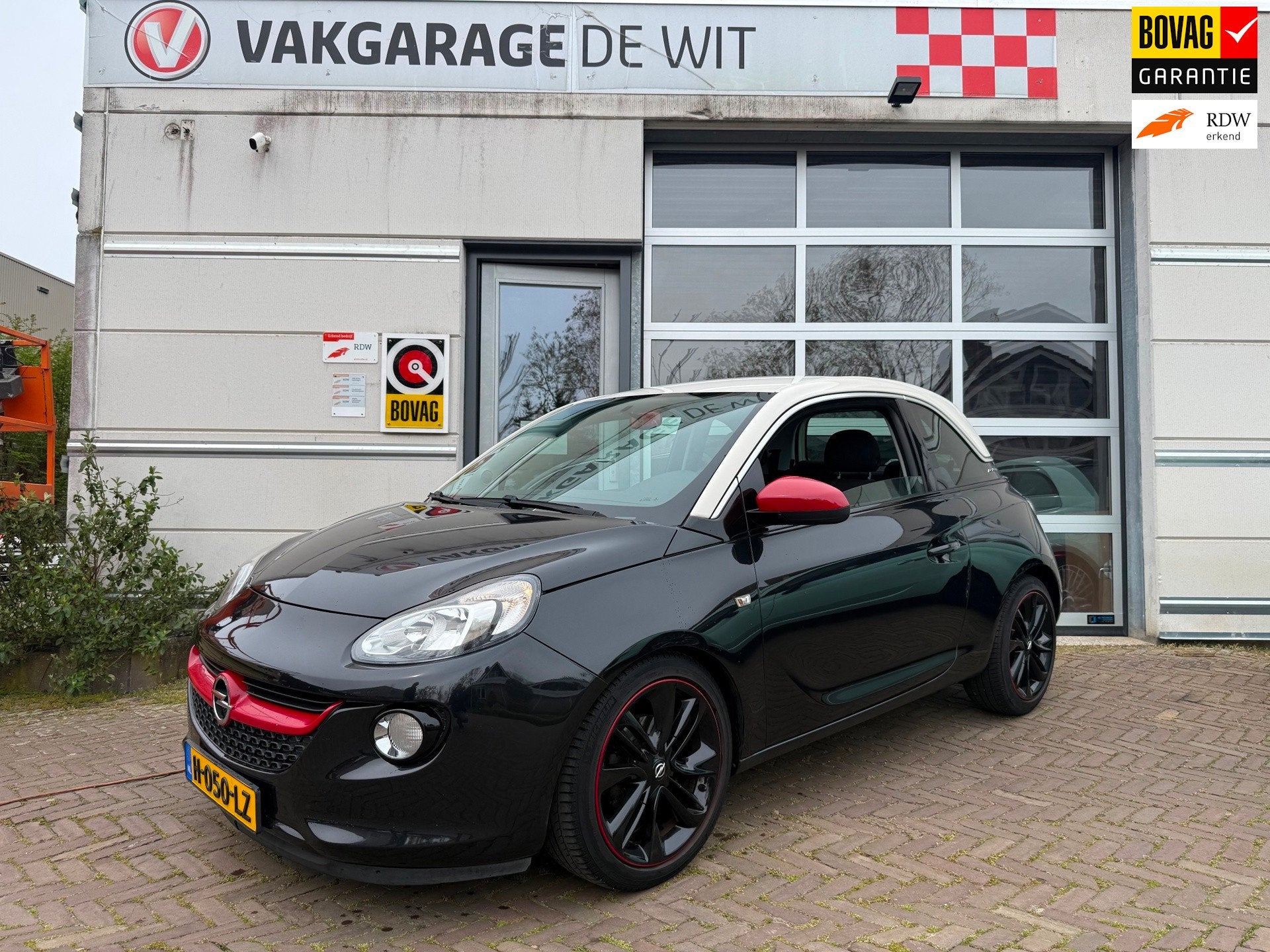 Opel ADAM 1.2 Glam, Auto's, Voorwielaandrijving, Euro 5, Zwart, 4 cilinders