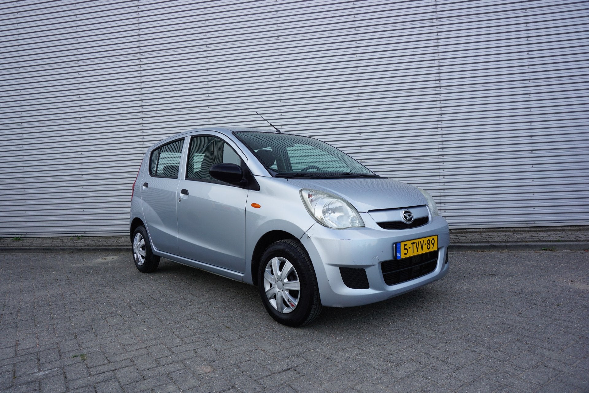 Daihatsu Cuore 1.0 Trend Airco / APK t/m 28 oktober 2027, Auto's, Voorwielaandrijving, Stof, Metallic lak, 18 €/maand