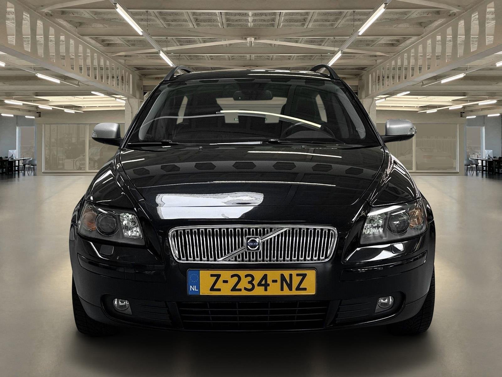 Volvo V50 2.5 T5 Kinetic Rijklaar en garantie automaat!, Auto's, Stof, Gebruikt, 11 km/l, Geïmporteerd