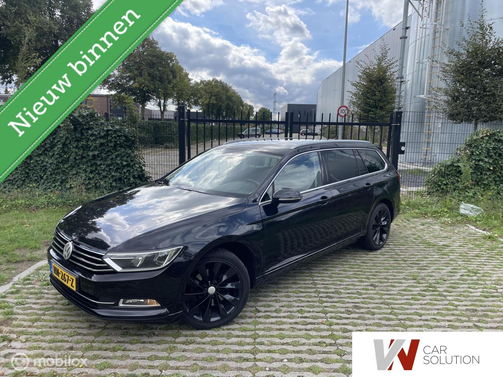Volkswagen Passat Variant 1.6 TDI Highline NAVI TREKHAAK STO, Auto's, Gebruikt, Euro 6, 4 cilinders, Zwart