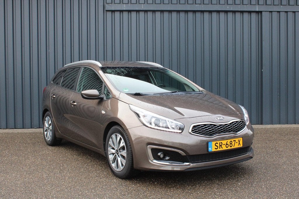 Kia cee'd Cee D 120PK Design Edition | Camera | Carplay | Cr, Auto's, Voorwielaandrijving, Stof, Gebruikt, Bruin