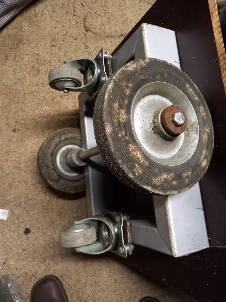 Verrijdbaar plateau / Transportroller met wielen, 100 liter of meer, Ophalen, Gebruikt, Transportkar