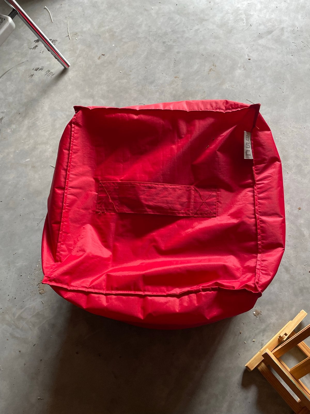 Rode zitzak - Comfortabel en veelzijdig, Huis en Inrichting, Ophalen, Zo goed als nieuw, Rood, Zitzak