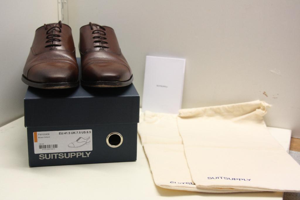 Suitsupply veterschoen bruin Oxford. Maat 41,5., Bruin, Ophalen of Verzenden, Zo goed als nieuw, Suitsupply Oxford