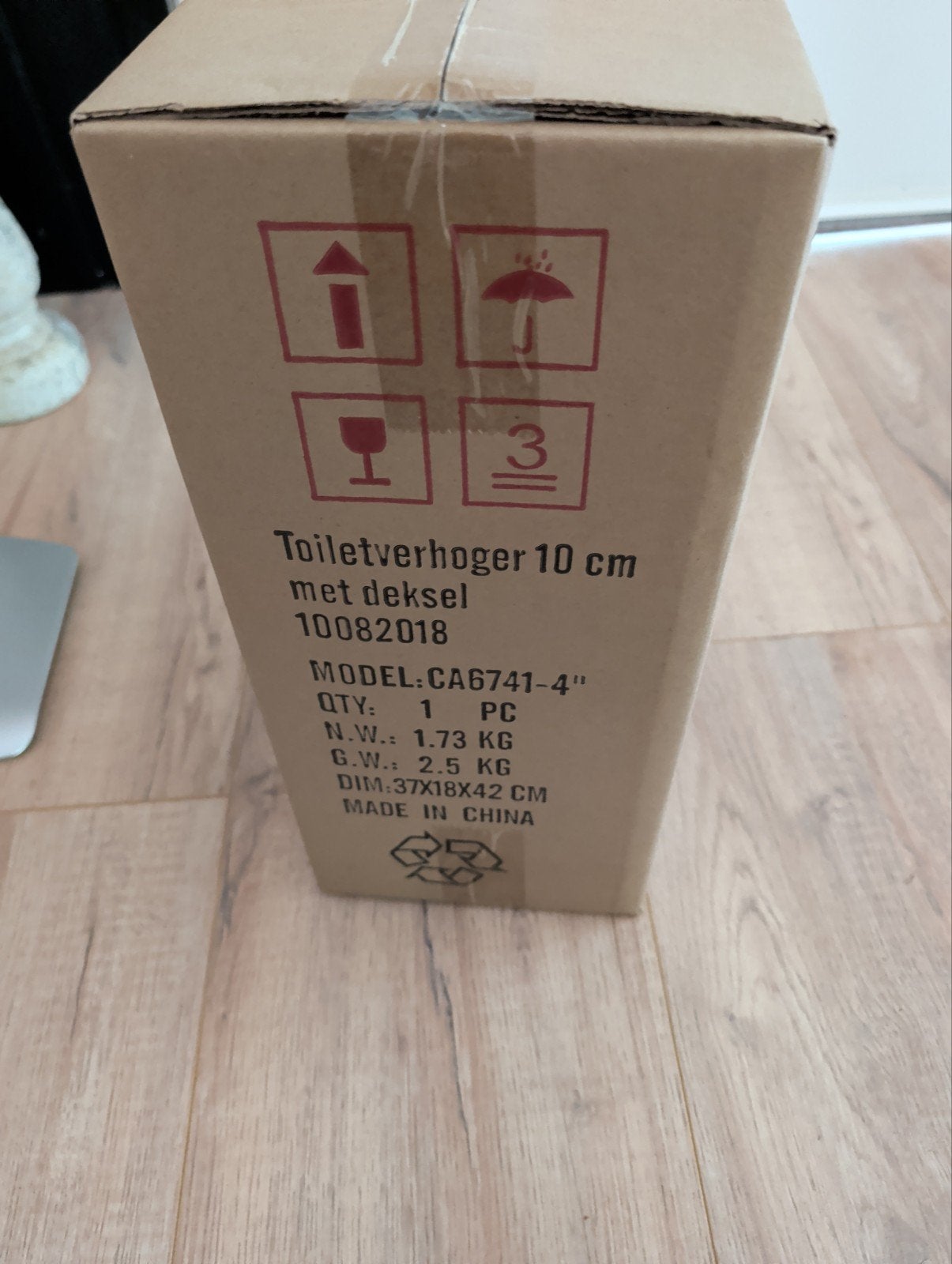 Toiletverhoger 10 cm met deksel nieuw in doos, Ophalen of Verzenden, Nieuw