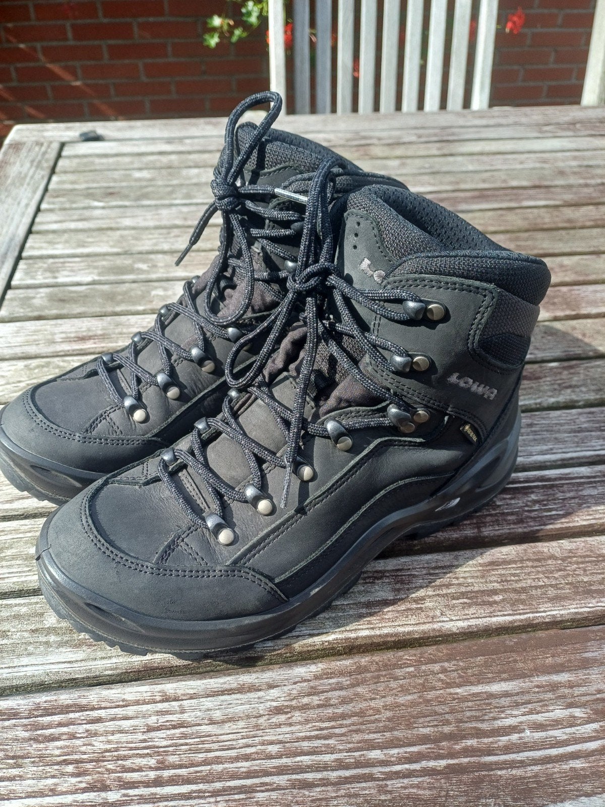LOWA Renegate GTX mid ws  dames, maat 40, Ophalen, Zo goed als nieuw, Schoenen
