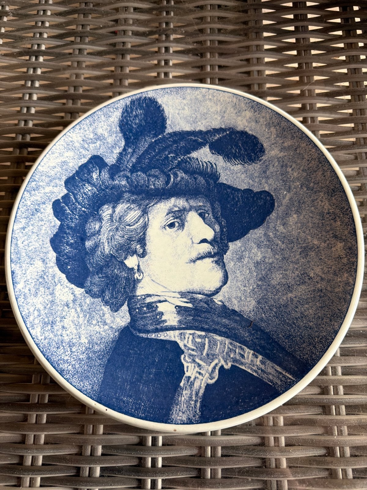 Delfts blauw wandbord met Rembrandt-portret, Antiek en Kunst, Ophalen of Verzenden