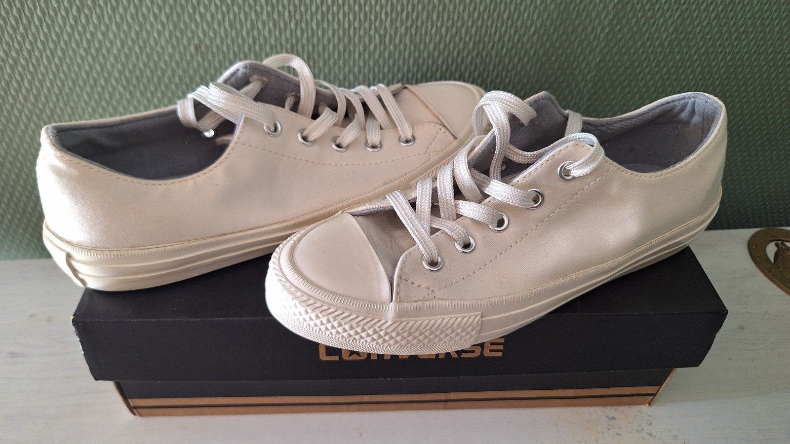 Nieuwe All Stars Gemma Ox Ecru maat 36 (Deadstock), Jongen of Meisje, Schoenen, Nieuw, Ophalen of Verzenden
