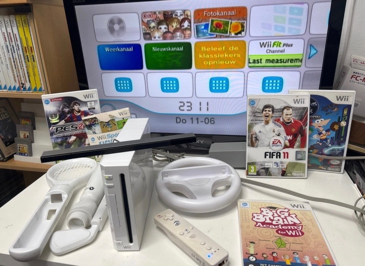 Wii Console Bundel met Spellen en Accessoires, Geen, Ophalen of Verzenden, Met 1 controller, Gebruikt