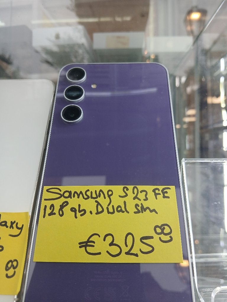 Samsung Galaxy S23 FE - 128GB - Dual Sim - Paars, Paars, Touchscreen, Ophalen of Verzenden, Zo goed als nieuw