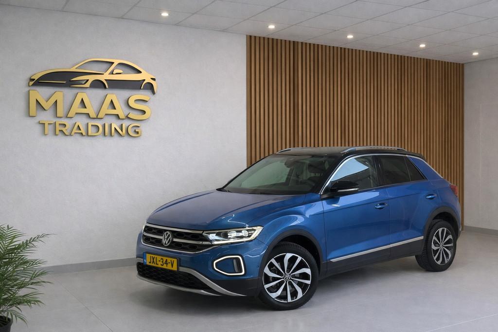 Volkswagen T-ROC 1.5 TSI Life Business, 4 cilinders, 150 pk, Blauw, Leder en Stof