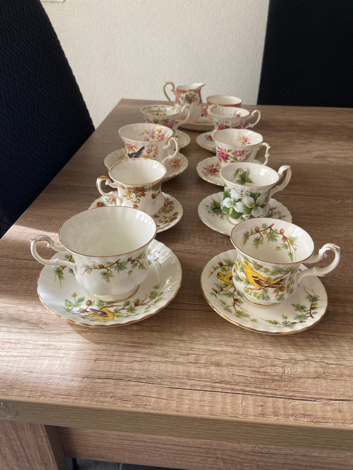 Royal Albert Bone China Thee/Koffiekopjes en Schotels, Antiek en Kunst, Antiek | Servies los, Ophalen