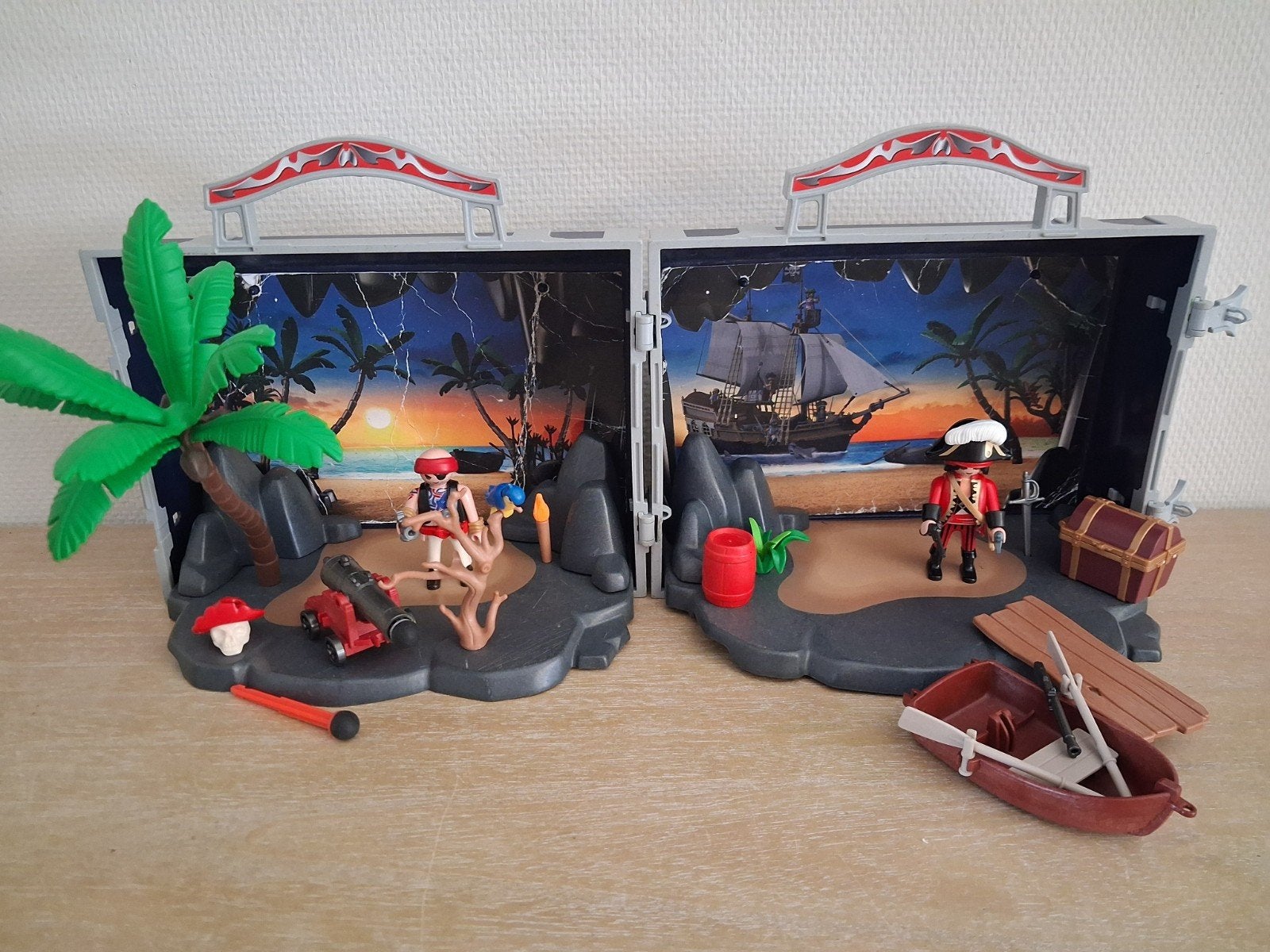 Playmobil piratenkoffer met roeiboot,kanon,2 piraten set5347, Pirates, Complete set, Ophalen of Verzenden, Zo goed als nieuw