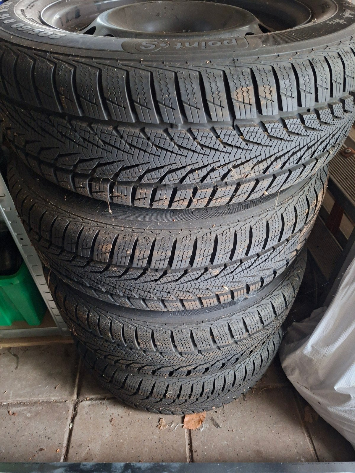 Winterbanden Ford Ecosport 205/60 R16 met 8mm profiel, Ophalen, Gebruikt, 16 inch, Banden en Velgen