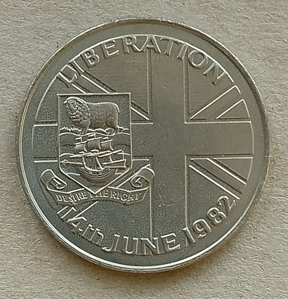 Falkland Islands, 50 pence ND (1982). koper/nikkel., Ophalen of Verzenden, Noord-Amerika, Losse munt
