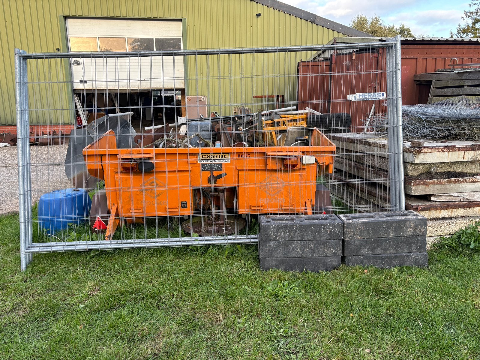 Nette bouwhekken (5 stuks) met kunstof blokken, Tuin en Terras, Ophalen, Zo goed als nieuw, IJzer