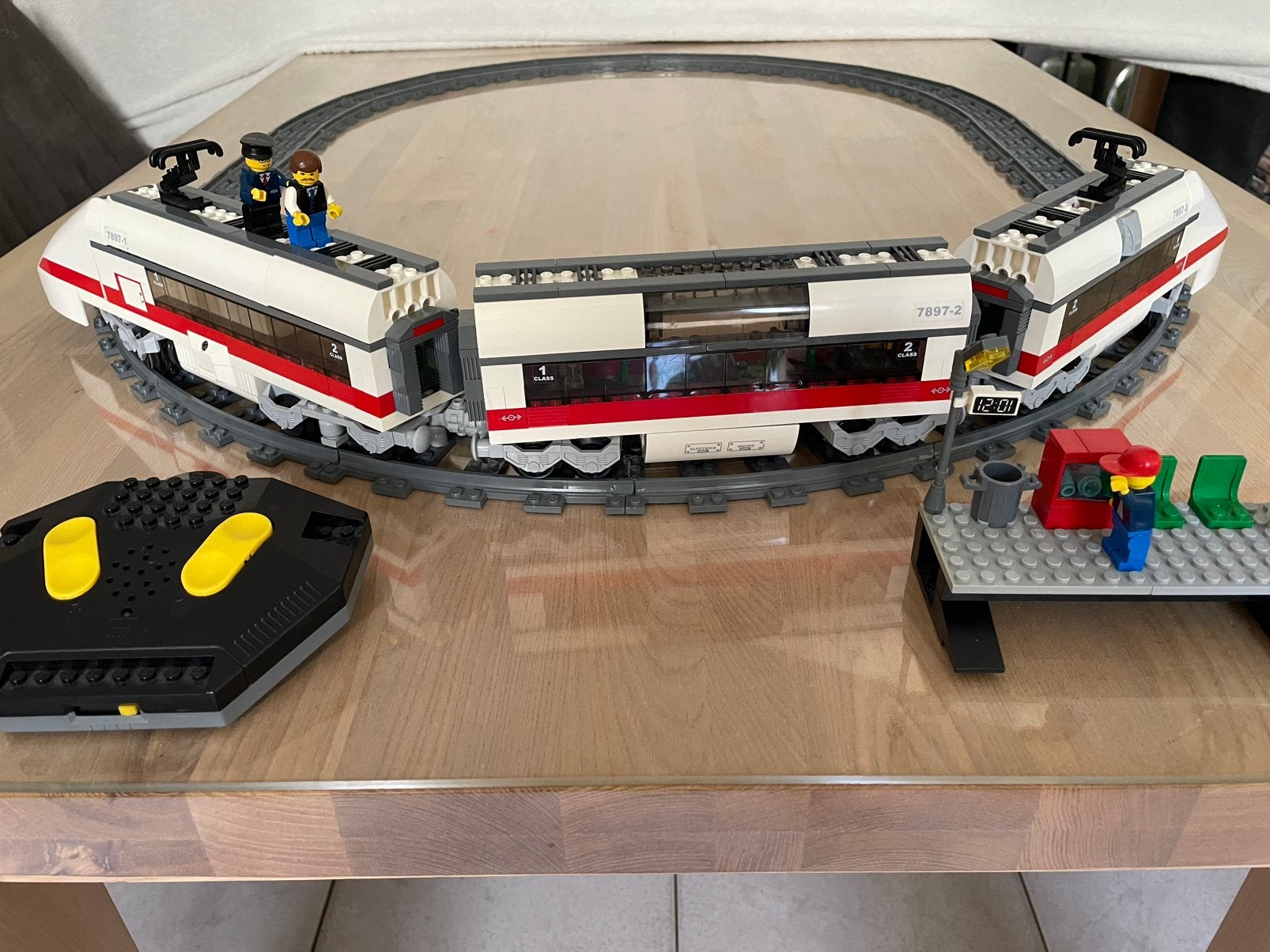 Lego city trein 7897 met veel extra rails, Kinderen en Baby's, Ophalen, City, Lego, Zo goed als nieuw