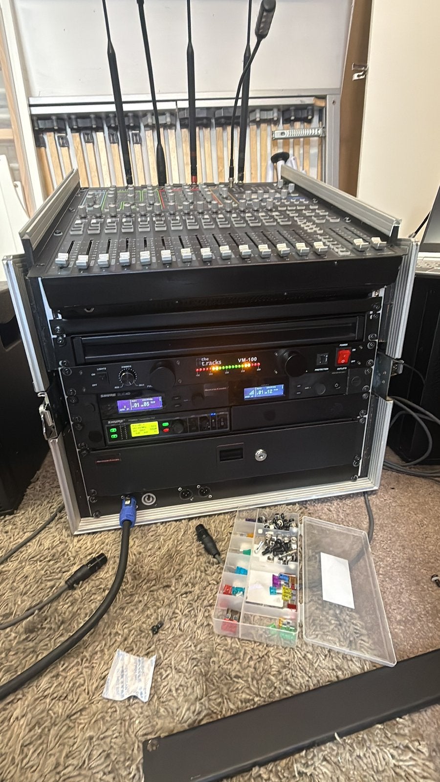 Compleet up to date tape rack te koop Soundcraft / Shure, Ophalen, Zo goed als nieuw, 10 tot 20 kanalen, Microfooningang