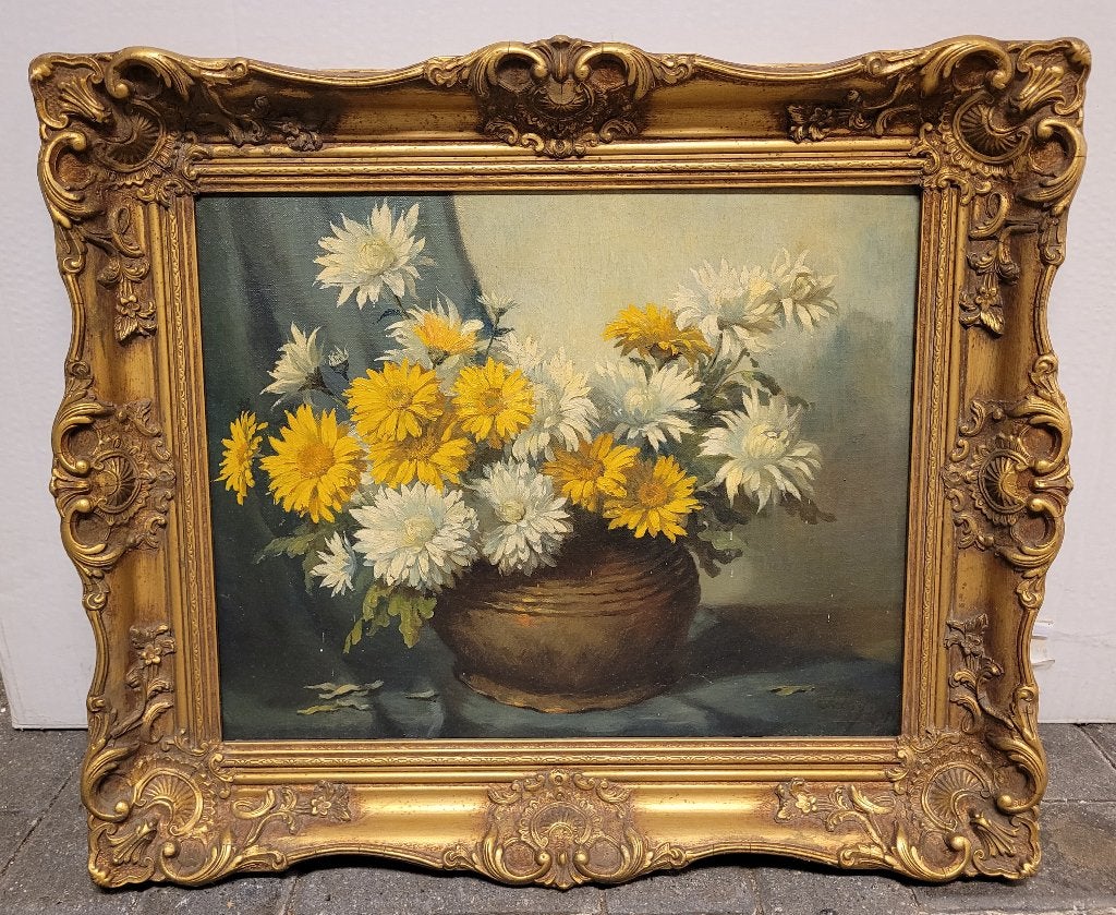 Doek 'Stilleven met chrysanten' onduidelijk gesigneerd r..o., Doek, Bijzondere lijst, Olieverf, Klassiek