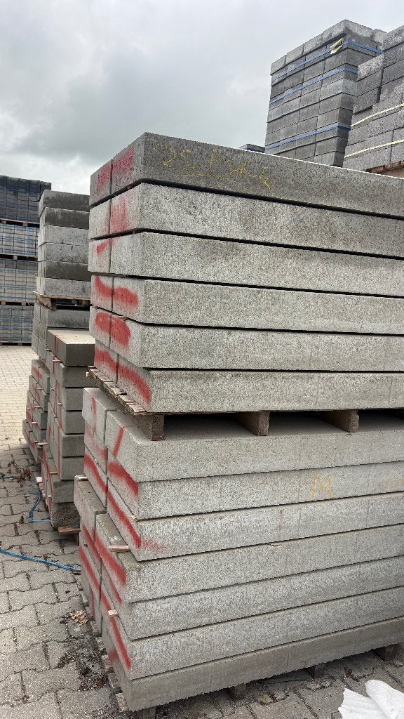 Betonplaat 50x120x12 cm Lichte Afkeur, Tuin en Terras, Tegels en Klinkers, Ophalen of Verzenden, Zo goed als nieuw, 10 m² of meer