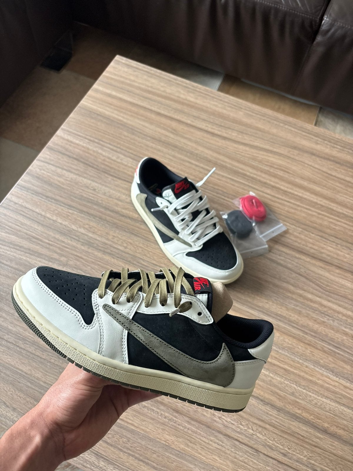 Travis Scott x Air Jordan 1 Low OG "Olive", Zwart, Nike, Nieuw, Ophalen of Verzenden