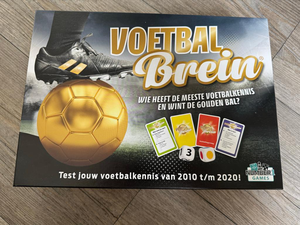 Voetbal Brein Bordspel - Test je voetbalkennis!, Vijf spelers of meer, Ophalen of Verzenden, Nieuw