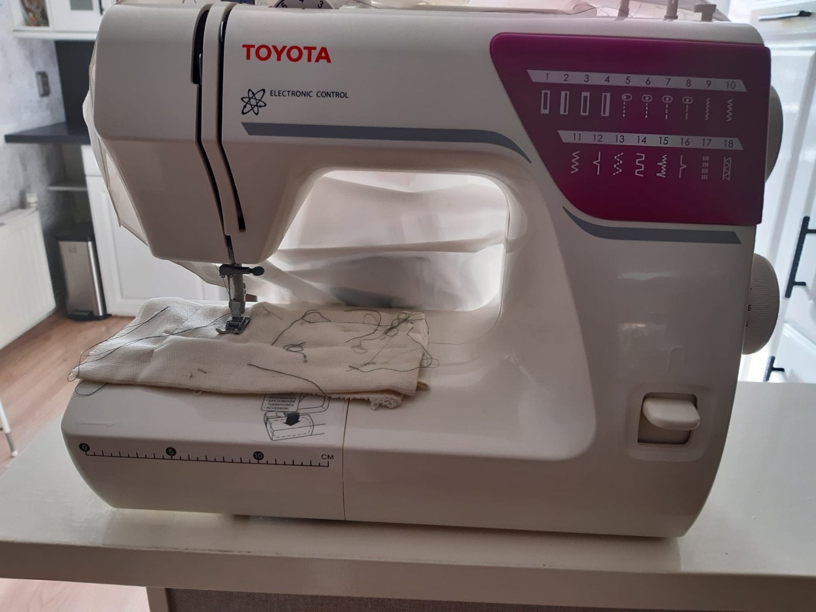 Toyota naaimachine - Zo goed als nieuw, Ophalen, Zo goed als nieuw, Naaimachine, Overige merken