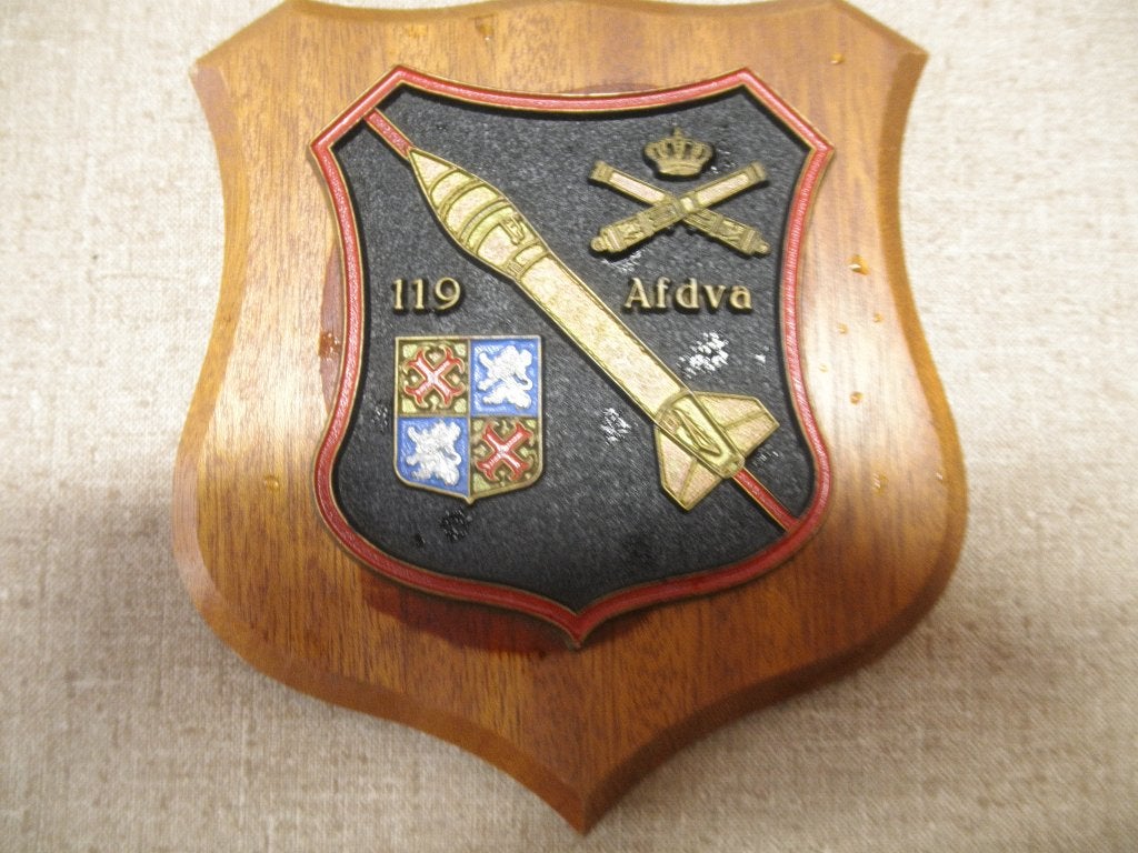 schildje 119 Afdva, Verzamelen, Ophalen of Verzenden, Landmacht, Nederland, Embleem of Badge