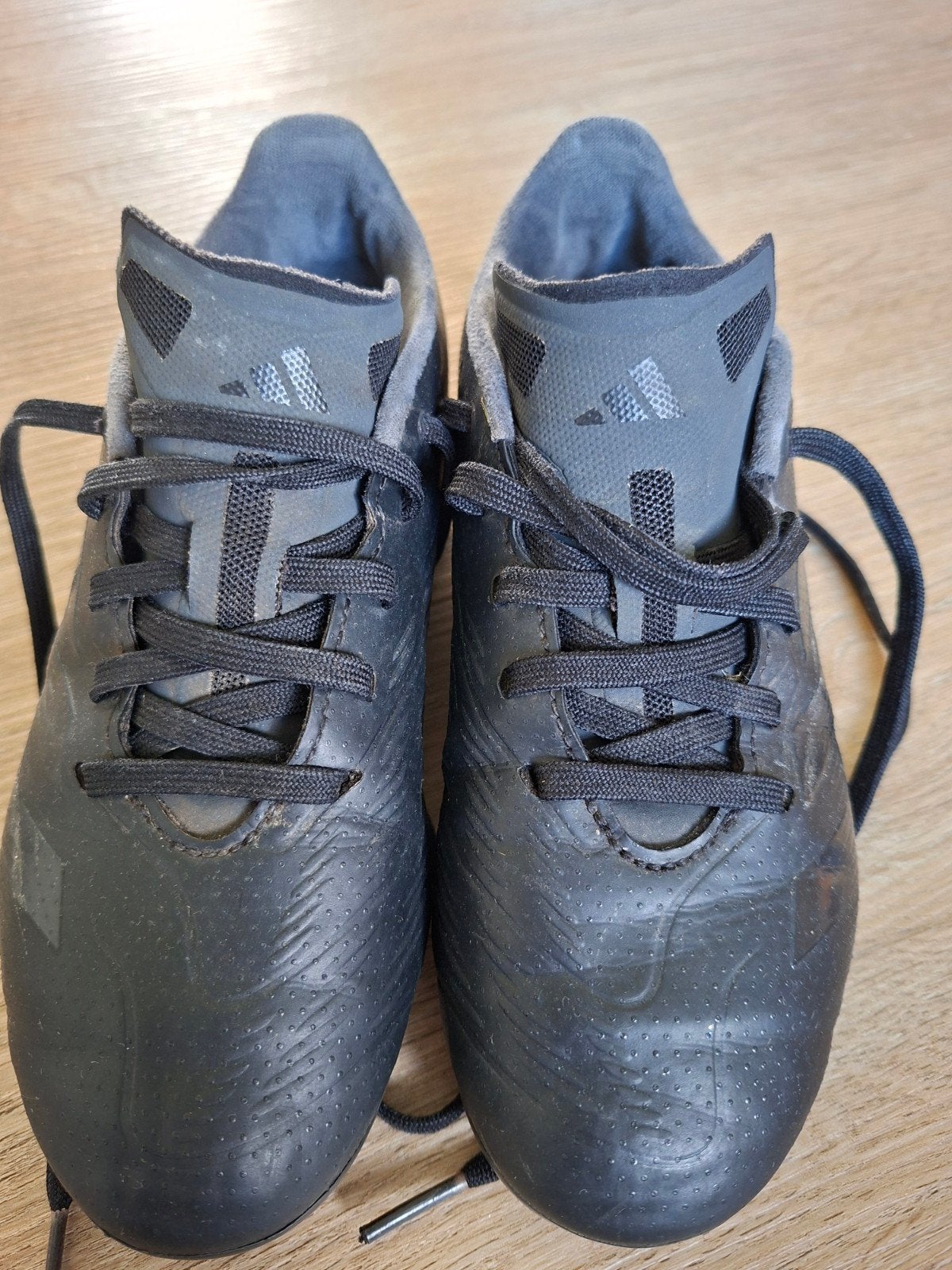 Adidas voetbalschoenen maat 33,5, zwart, Adidas, Gebruikt, Ophalen of Verzenden, Jongen of Meisje