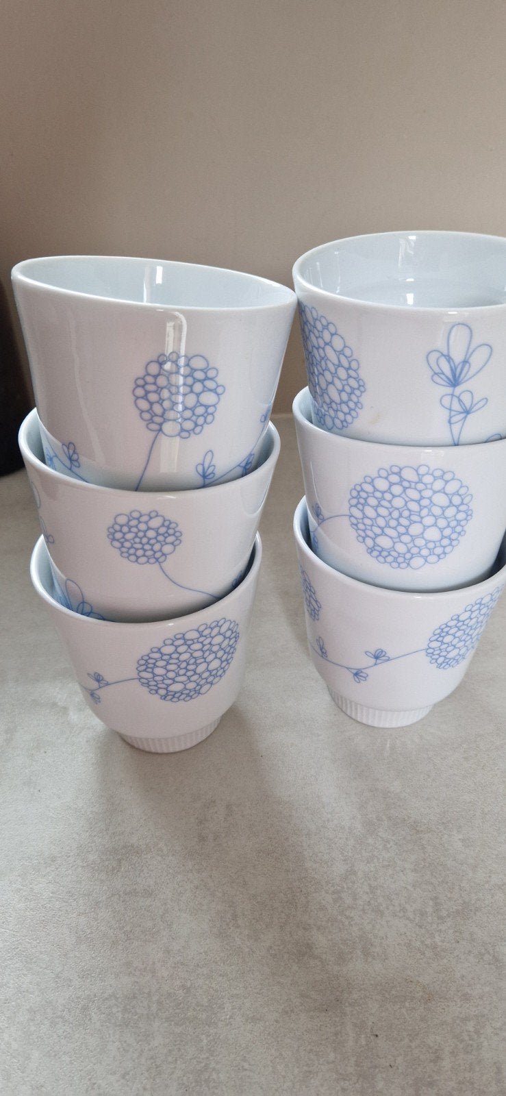 IKEA bekers, set van 6, wit met blauw bloemmotief, Huis en Inrichting, Ophalen, Nieuw, IKEA, Mok