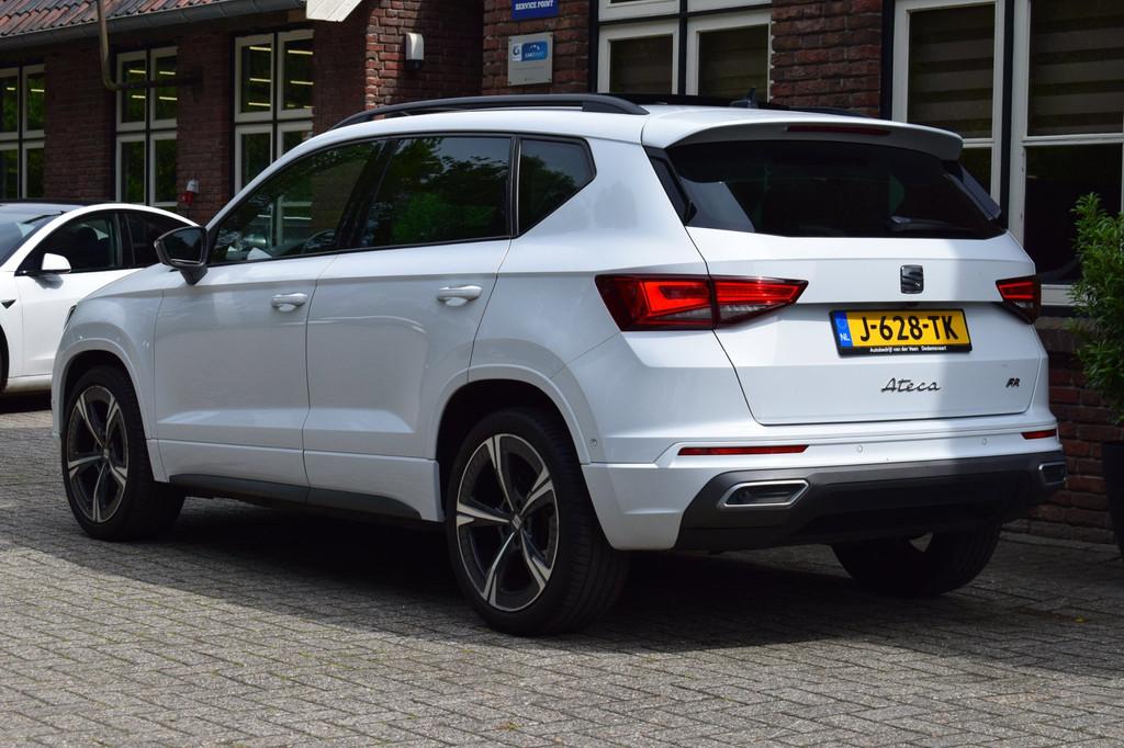 Seat Ateca 1.5 TSI FR Intense Full options | Panoramadak | C, 4 cilinders, Wit, Origineel Nederlands, Bedrijf