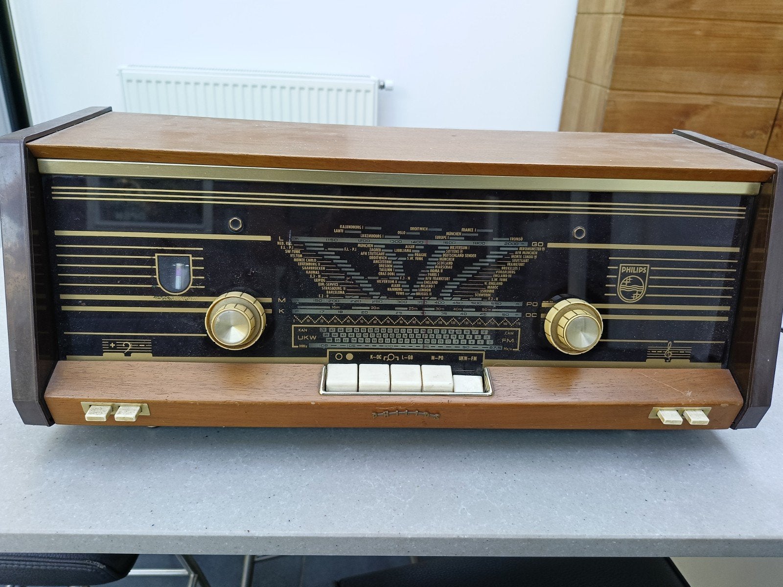 oude goed werkende Philips radio, Ophalen of Verzenden
