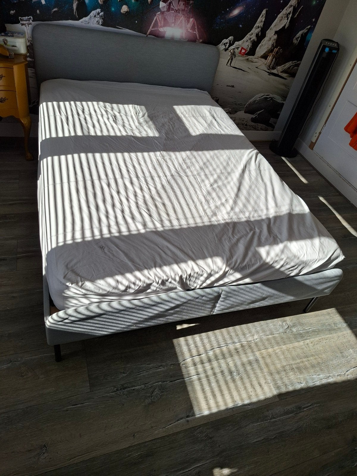 IKEA Slattum bed met lattenbodem en Morgedal matras, Ophalen, Tweepersoons, 140 cm, Zo goed als nieuw