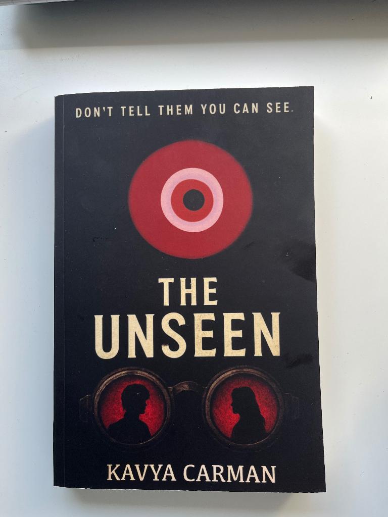 The Unseen - Kavya Carman, Boeken, Avontuur en Actie, Ophalen of Verzenden, Zo goed als nieuw, Kavya Carman