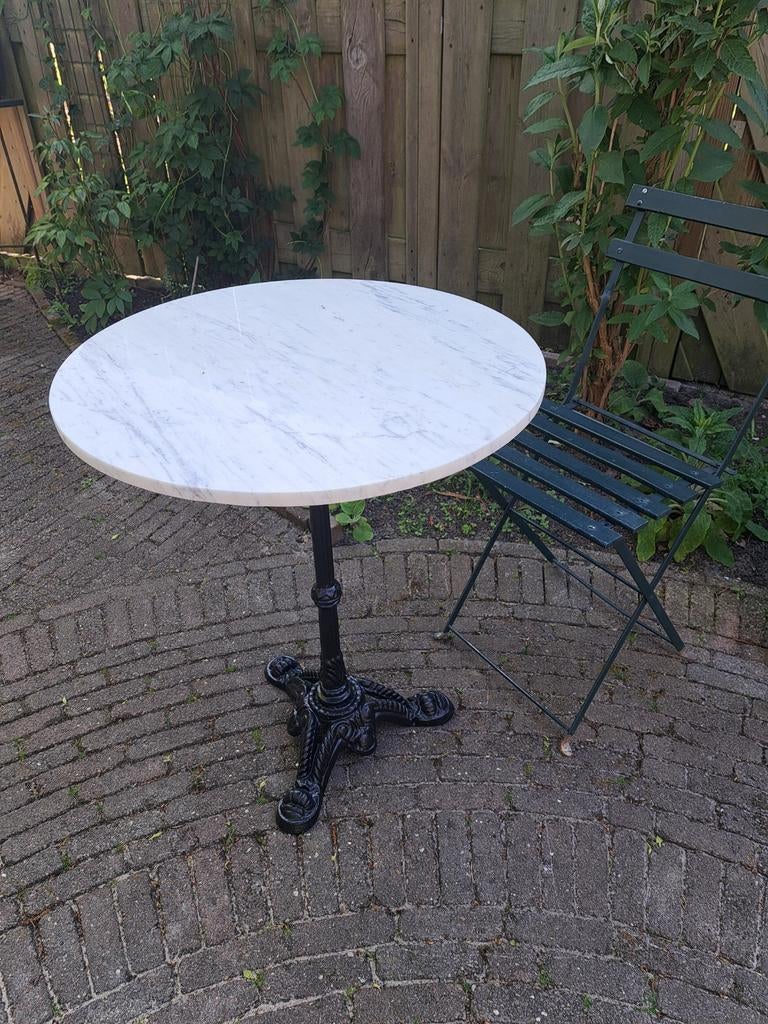 Bistro tafel met marmeren blad., Tuin en Terras, Tuintafels, Ophalen of Verzenden, Rond, Overige materialen