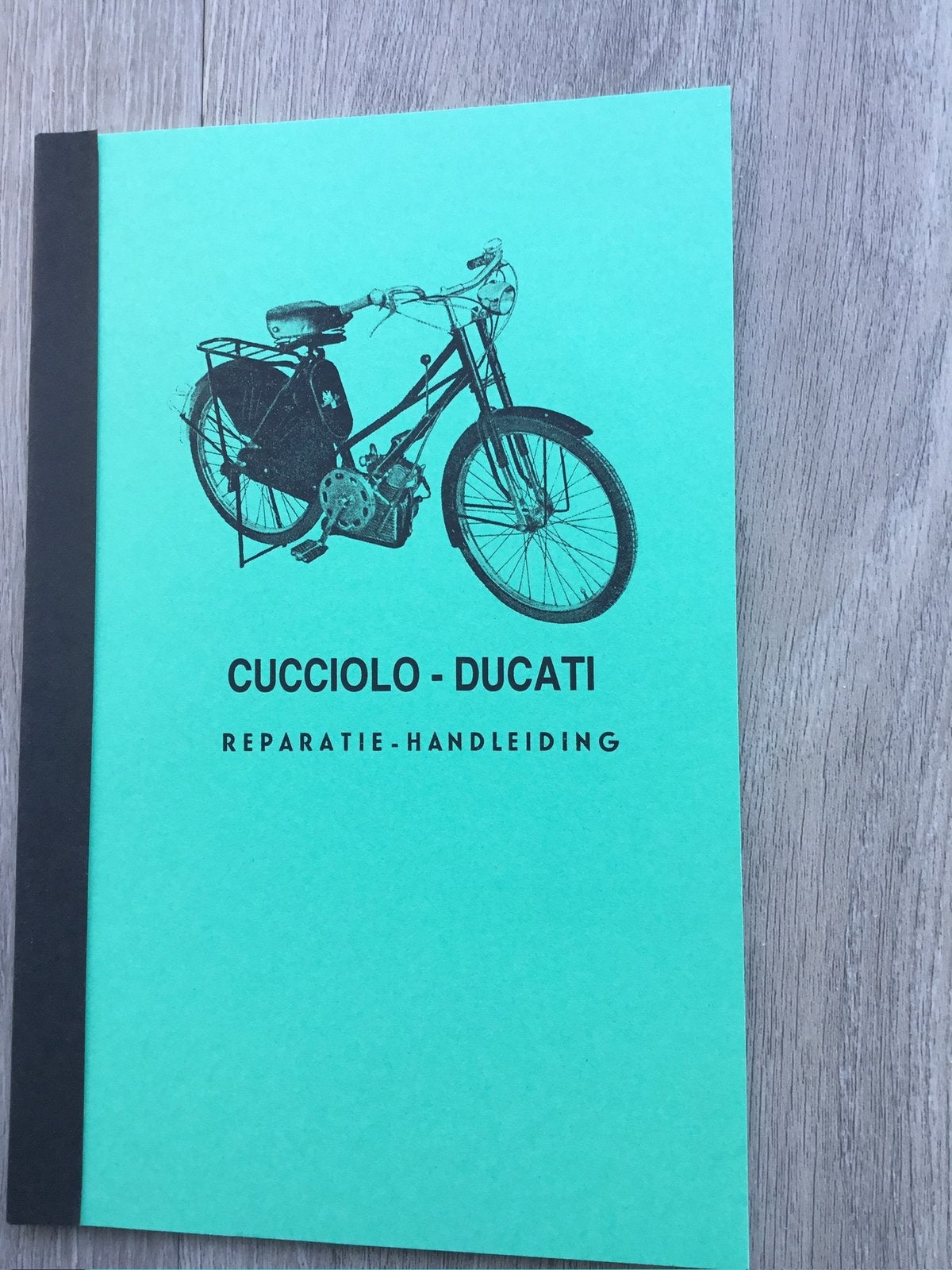Cucciolo - Ducati reparatie - handleiding, Ophalen of Verzenden, Zo goed als nieuw