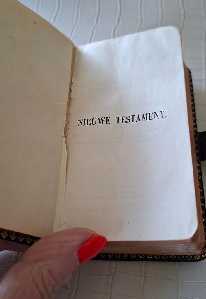 Het Nieuwe Testament - Oude Bijbel uit 1867, Antiek en Kunst, Antiek | Boeken en Bijbels, Ophalen of Verzenden, Staten Generaal / Synode Nationaal
