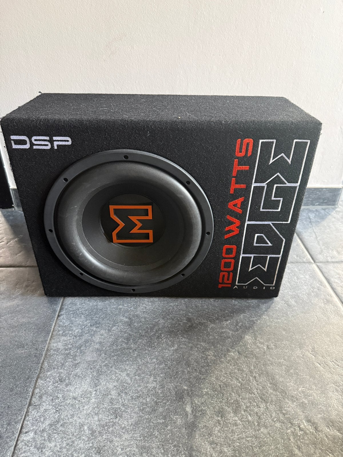 Edge 12 inch subwoofer met DSP versterker 1200 watt piek, Ophalen, Zo goed als nieuw