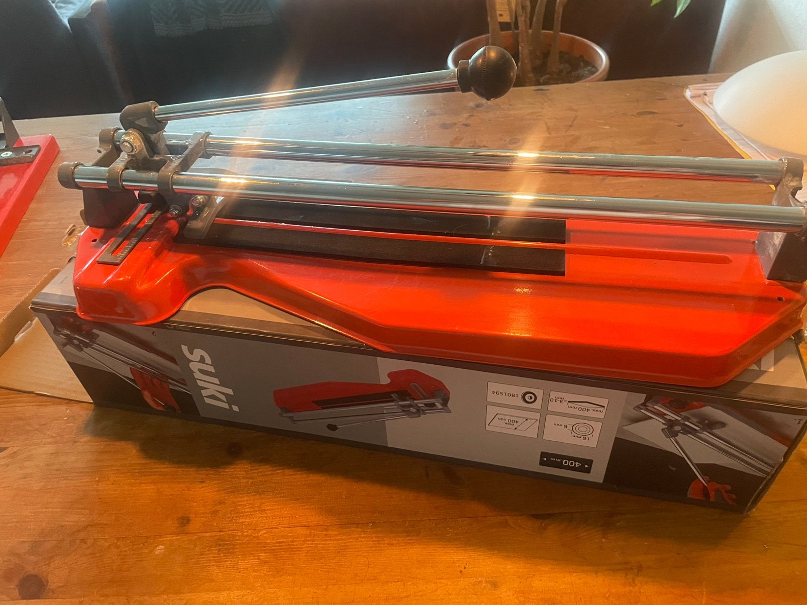 Suki tegelsnijder  400 mm, Doe-het-zelf en Verbouw, Ophalen of Verzenden, Zo goed als nieuw, Snijgereedschap