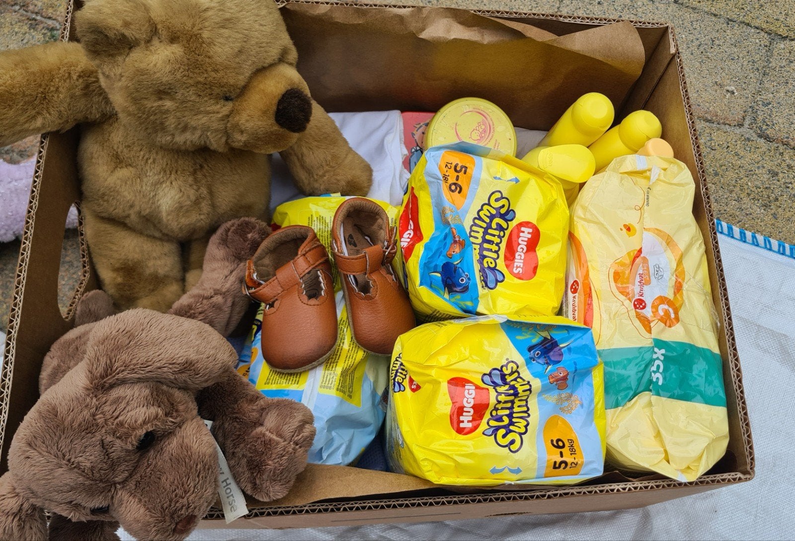 Grote babykleding en verzorgingspakket, Ophalen of Verzenden, Gebruikt