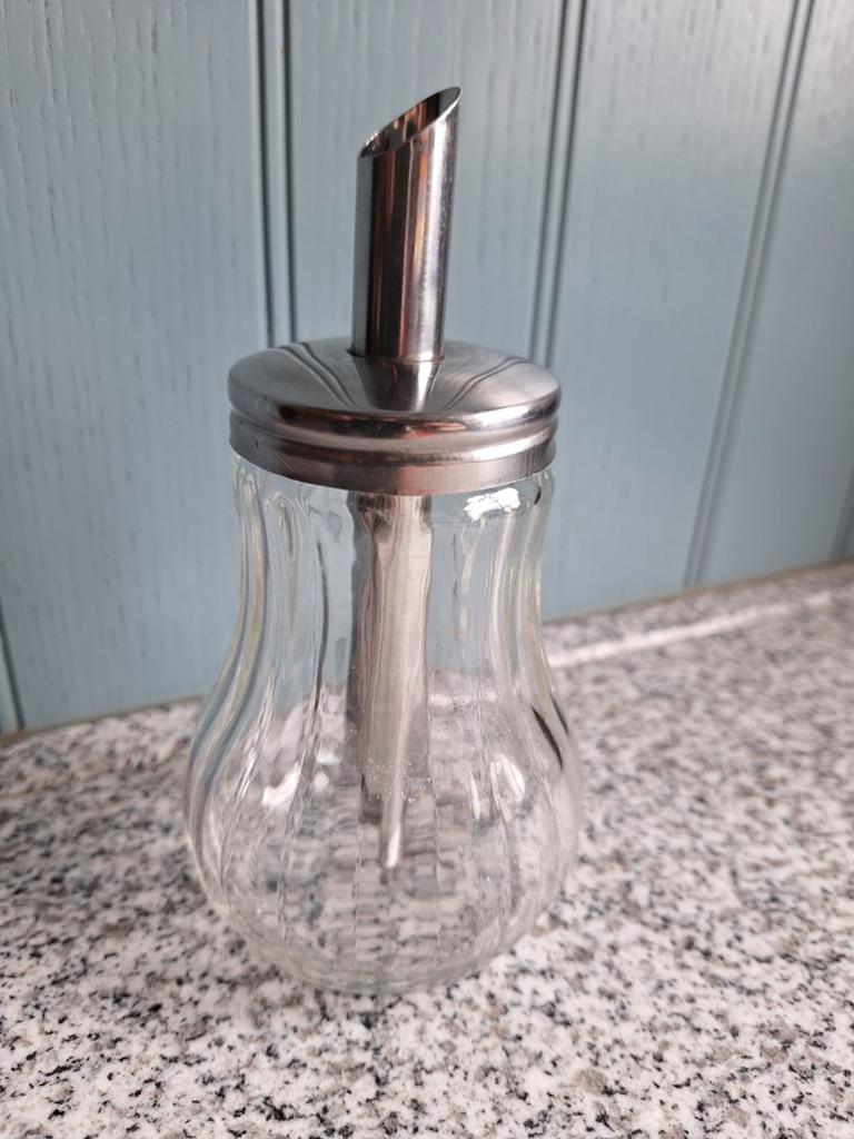 Glazen suikerstrooier met metalen deksel, Zilver, Ophalen of Verzenden, Glas, Overige typen