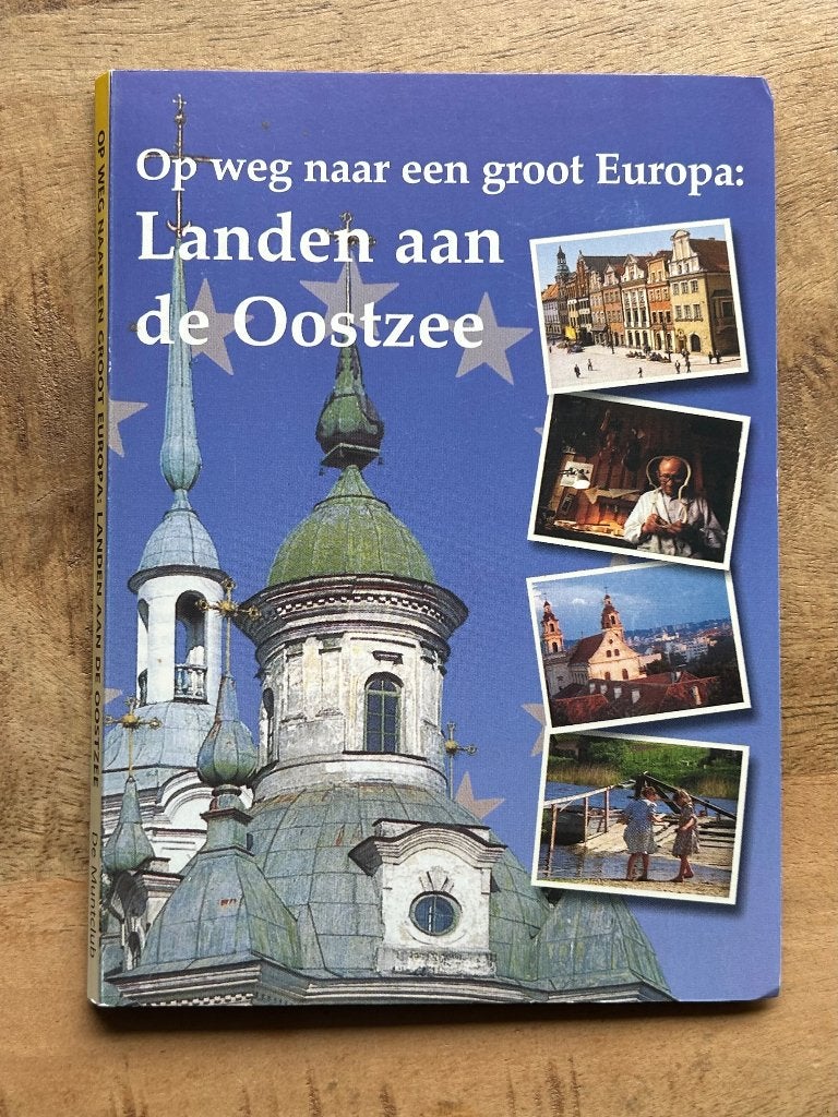 Landen aan de oostzee munten set met zilveren munt, Ophalen of Verzenden, Koningin Beatrix, Overige waardes