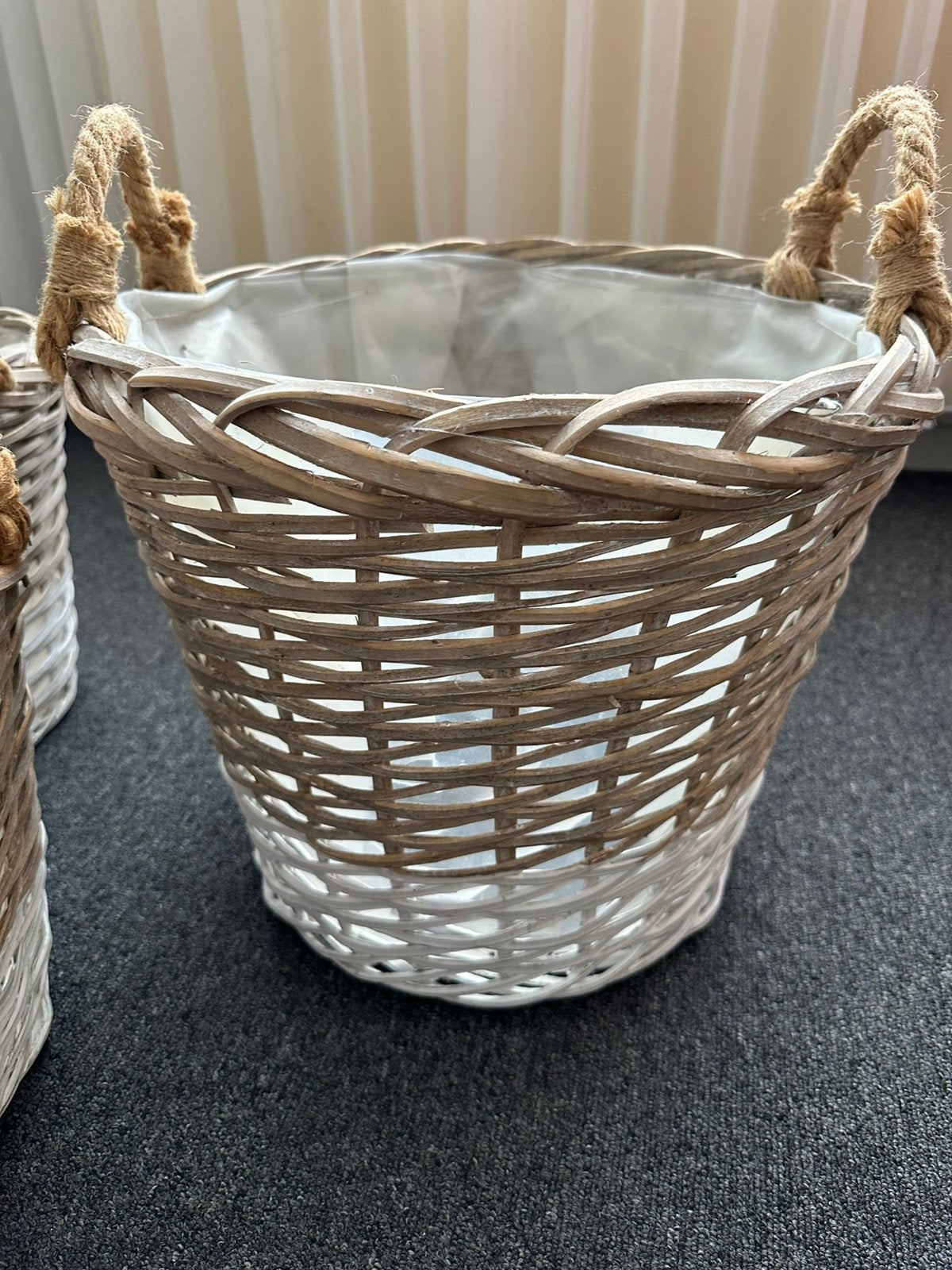 Mandjes voor planten ( binnen/ buiten, Ophalen, Minder dan 30 cm, Rond, Zo goed als nieuw