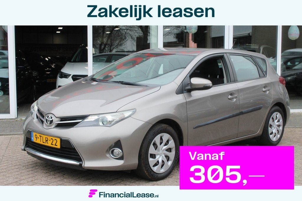Toyota Auris 1.6 Aspiration//Navi//Camera//Trekhaak!, Voorwielaandrijving, Euro 5, Gebruikt, Zwart