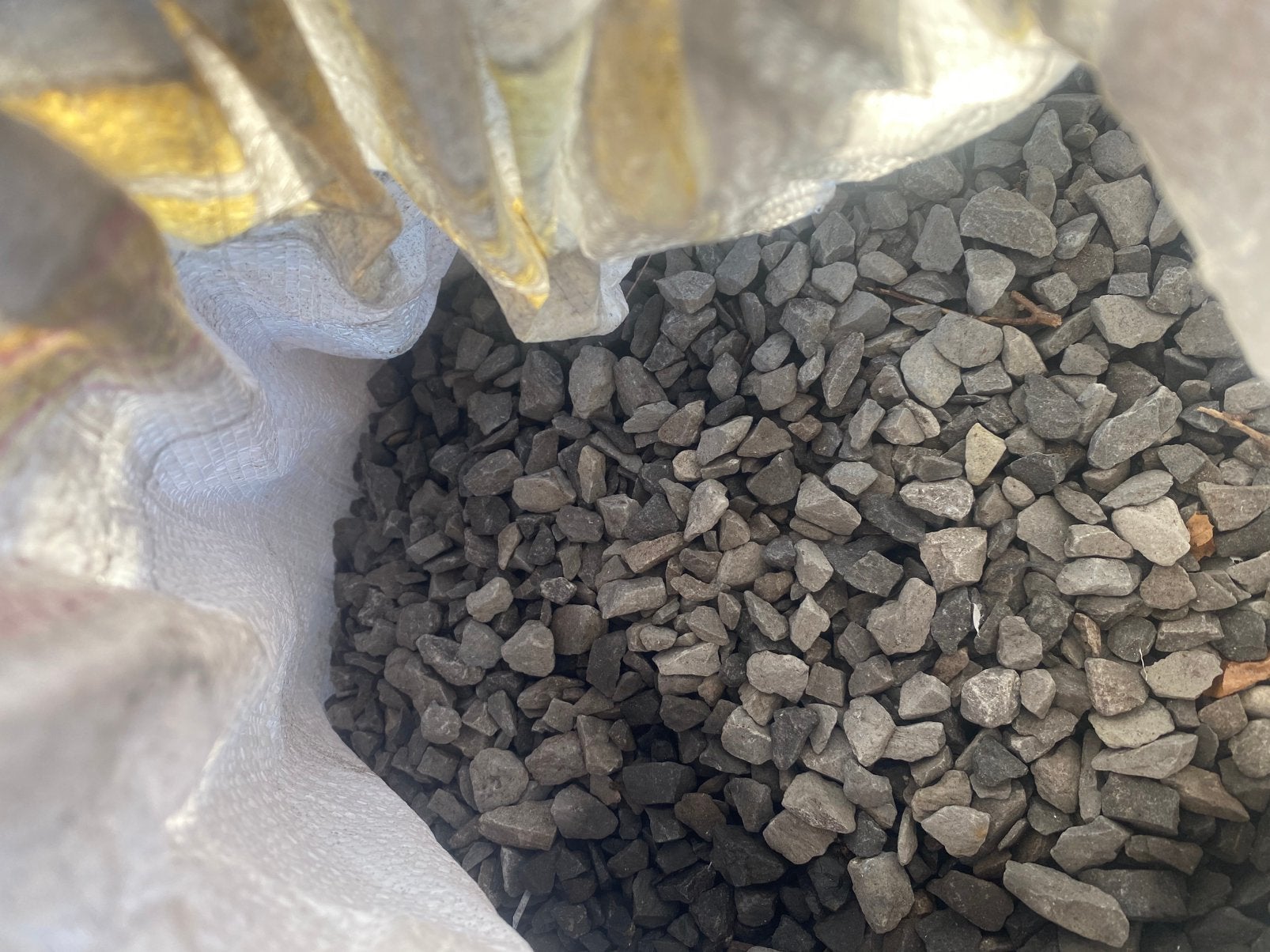 Split - grind grijs gratis ophalen, Tuin en Terras, Ophalen, Gebruikt, Split, Basalt