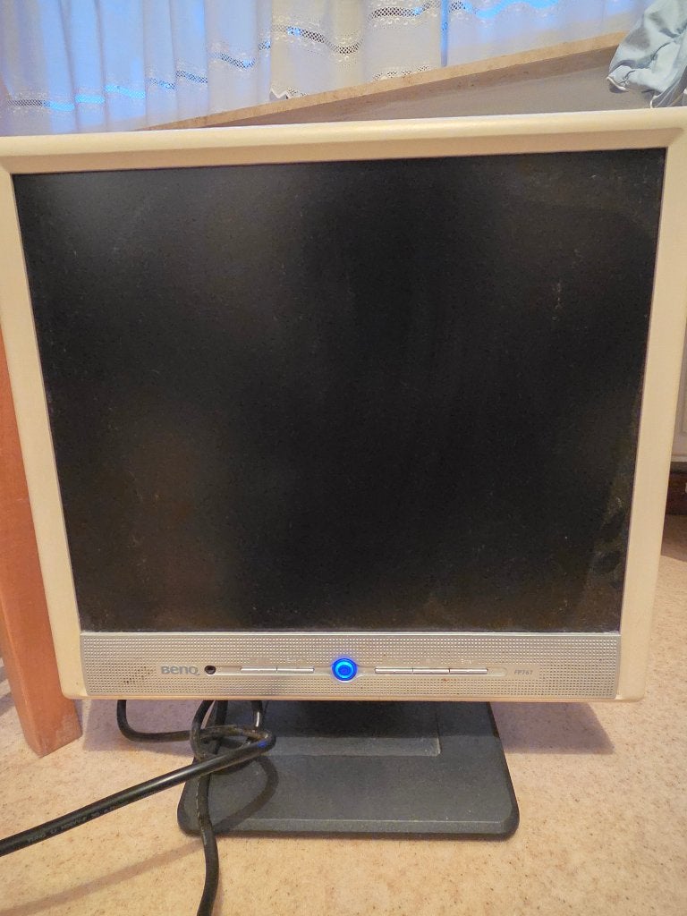 BenQ FP767 17 inch TFT monitor – gratis af te halen", Computers en Software, Monitoren, Ophalen, Overige typen, VGA, Niet werkend