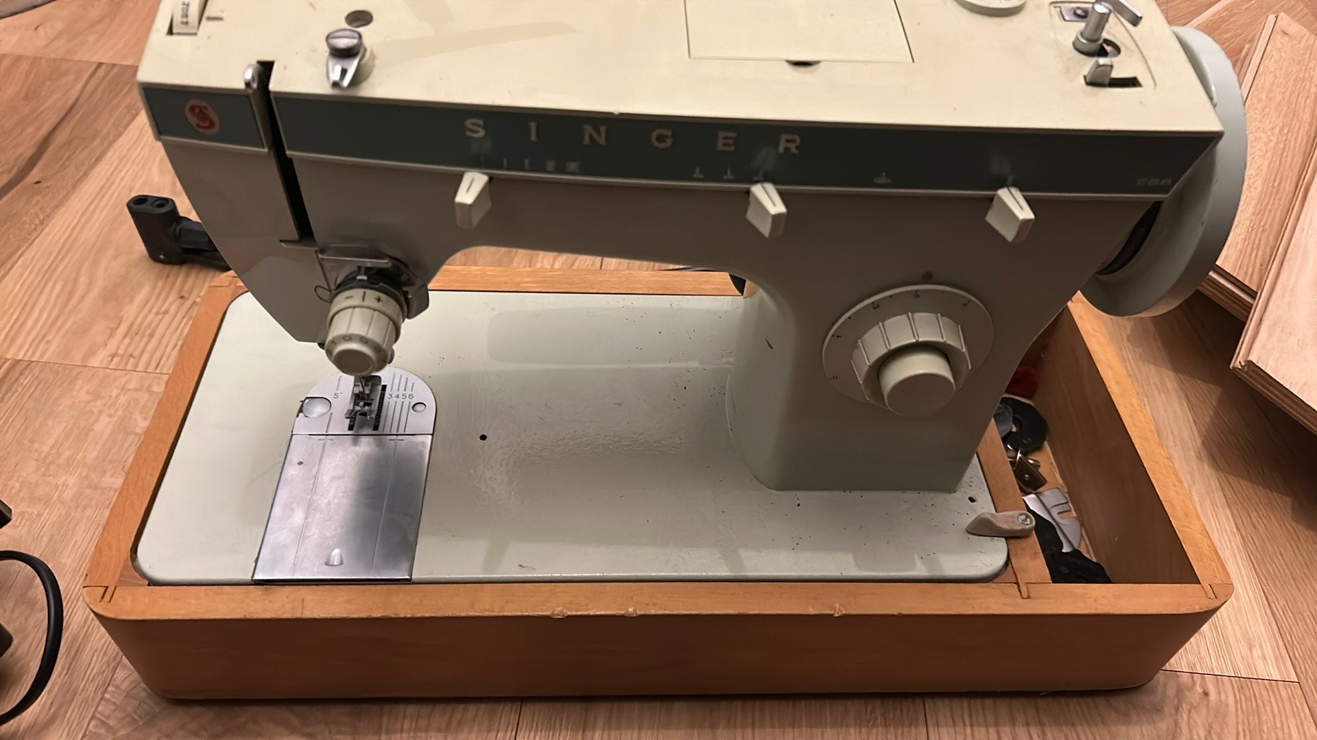 Oude singer, incl. accessoires, Ophalen, Gebruikt, Naaimachine, Singer