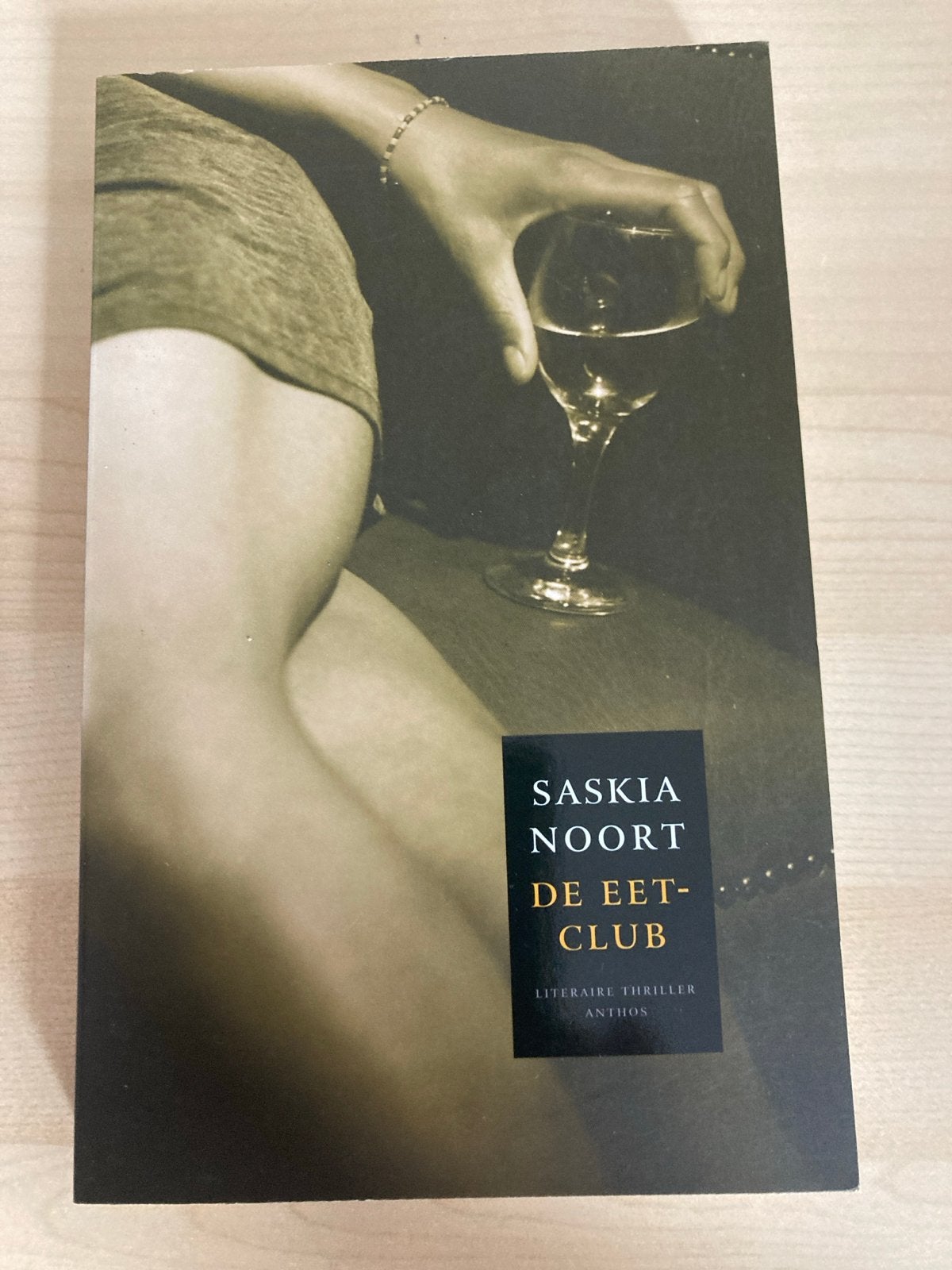 Saskia Noort - De Eetclub (Literaire Thriller), Boeken, Ophalen of Verzenden, Zo goed als nieuw