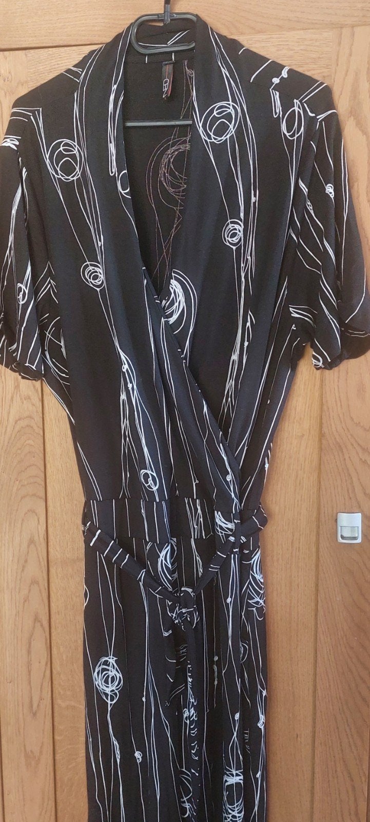 NED Jumpsuit 3XL - Zwart met witte print, Zwart, Maat 46/48 (XL) of groter, Ophalen of Verzenden, Zo goed als nieuw